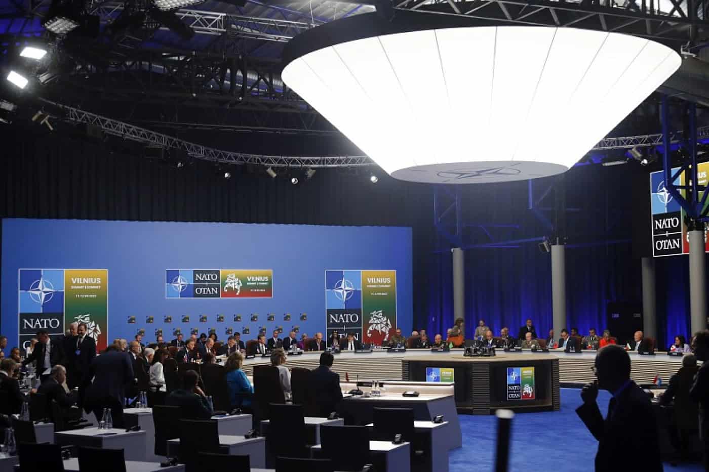 Aliança consagra investimento mínimo anual de 2% do PIB em despesas militares