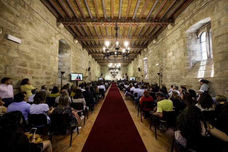 350 alunos da UMinho recebem hoje bolsas de excelência