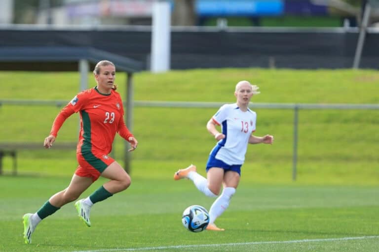 Seleção feminina joga pela manhã e fez um vídeo para despertar Portugal
