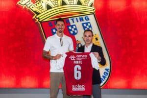 José Fonte oficializado como jogador do SCB