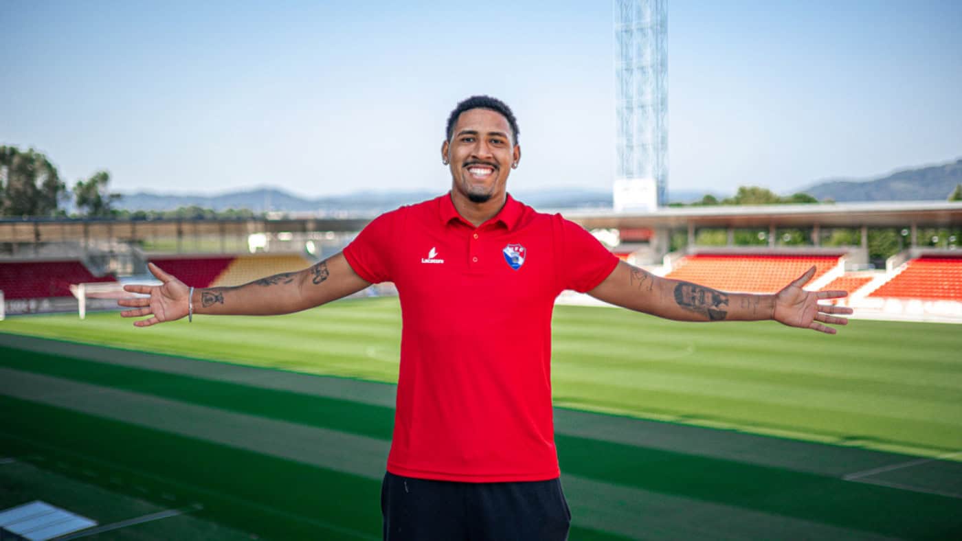 Gil Vicente contrata médio peruano Jesús Castillo por quatro épocas