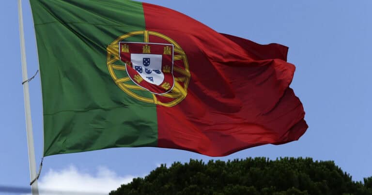 DBRS sobe 'rating' de Portugal para 'A'
