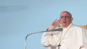 "Na Igreja há espaço para todos e, quando não houver, por favor façamos com que haja. Todos, todos!"&nbsp;