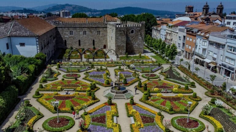 Avisos amarelo e laranja devido ao calor em quase todo o território no fim de semana