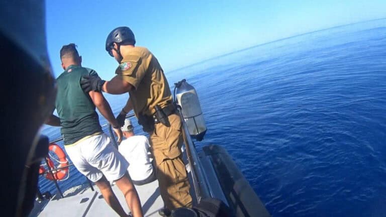 Polícia Marítima interceta embarcações com migrantes no mar Mediterrâneo