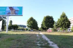 Moradores "enganados" pela CMB exigem pulmão verde prometido