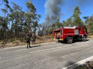 Bombeiros Sapadores de Braga ajudam no combate às chamas em Ourém