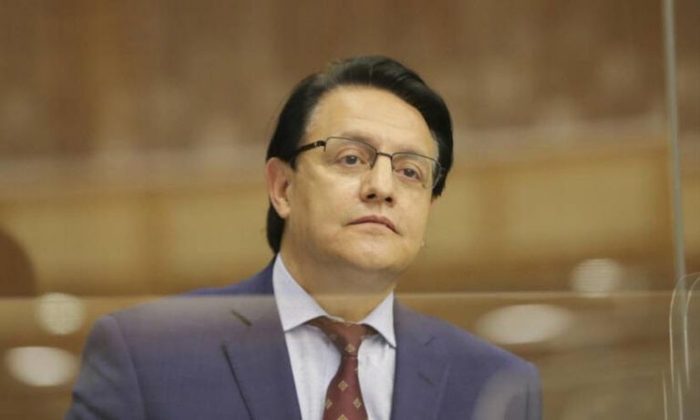 Candidato a Presidente do Equador Fernando Villavicencio assassinado
