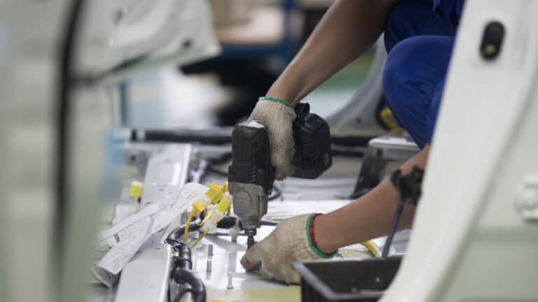 Taxa de emprego a ritmo mais lento sobe 1,5% na zona euro no 2.º trimestre