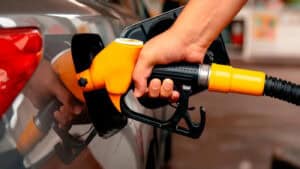 Mexidas nos combustíveis: gasóleo desce e gasolina sobe 