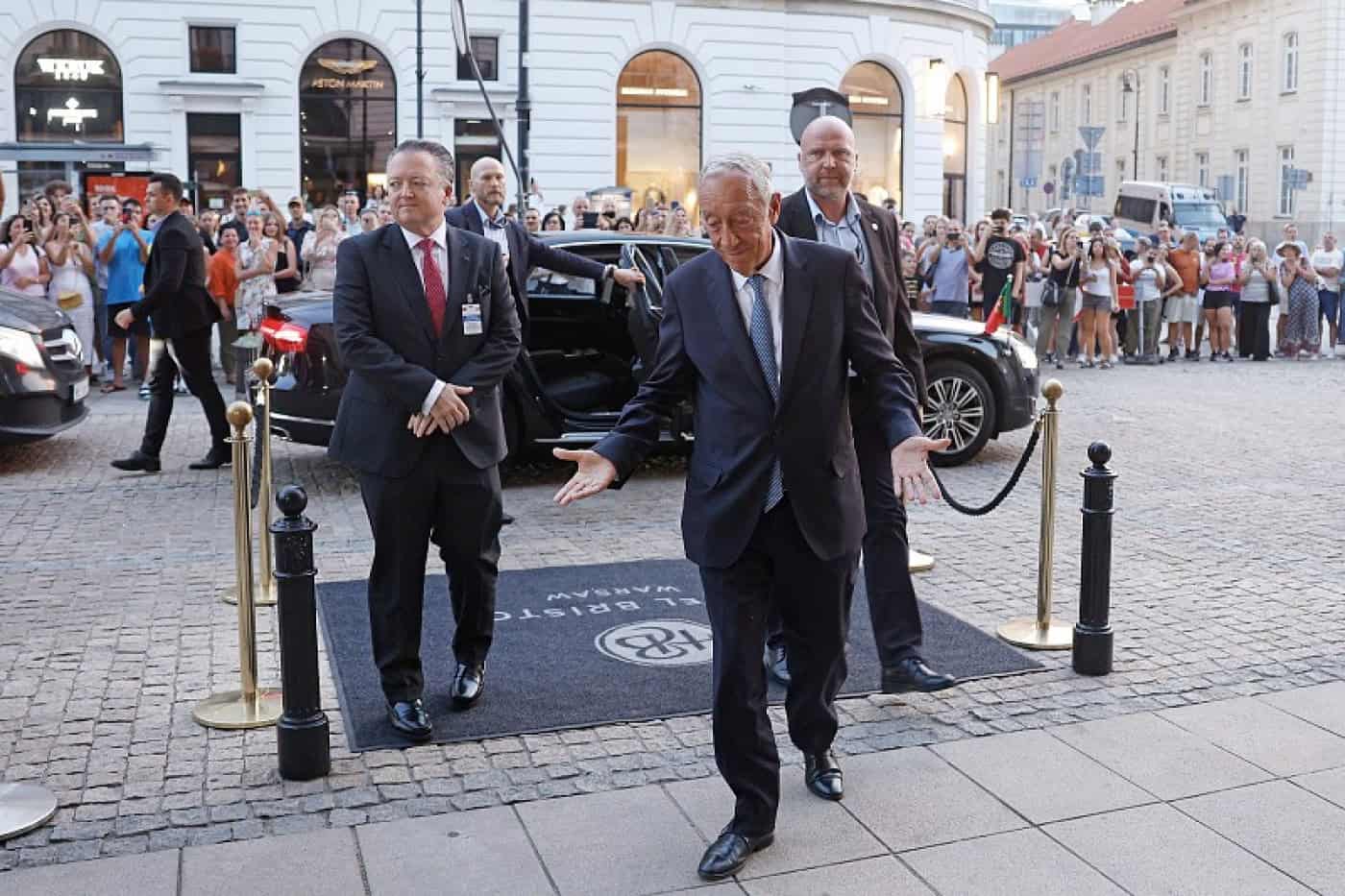 PR em Varsóvia com encontros com homólogo polaco e comunidade portuguesa