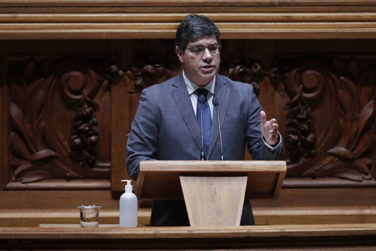 PS vai confirmar no parlamento diploma vetado por Marcelo