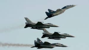 Portugal vai treinar pilotos e mecânicos ucranianos para operarem os F-16&nbsp;