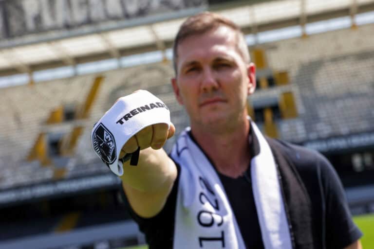 “Espero fazer com que o Vitória ocupe um grande lugar no campeonato"