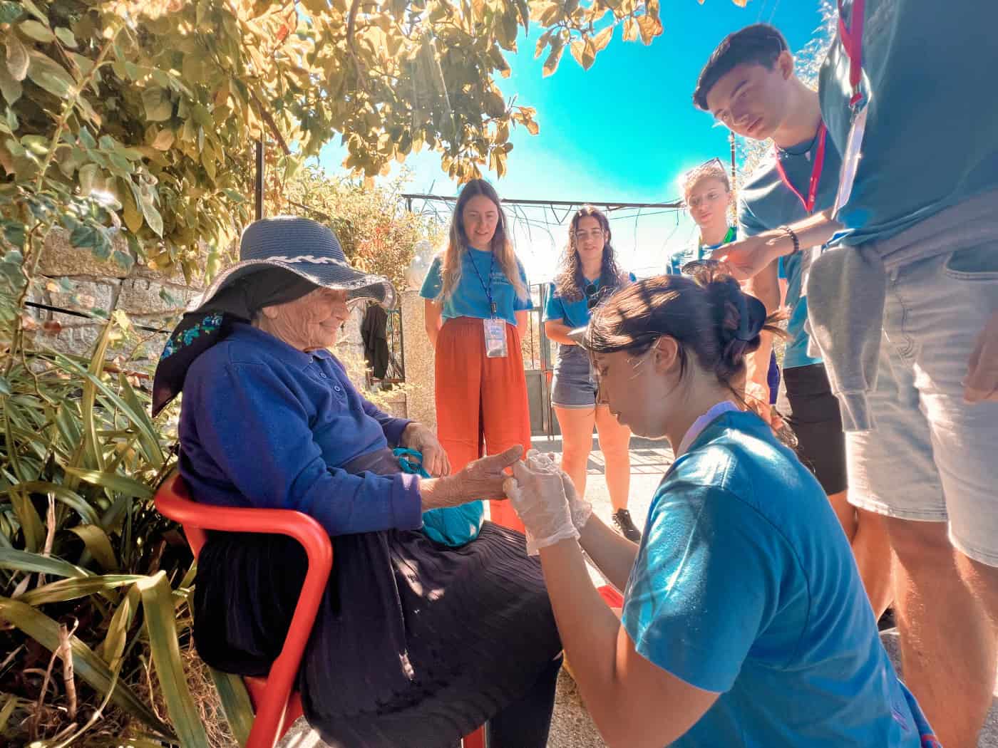 Aldeia Feliz leva conselhos médicos e companhia a idosos de Arcos de Valdevez