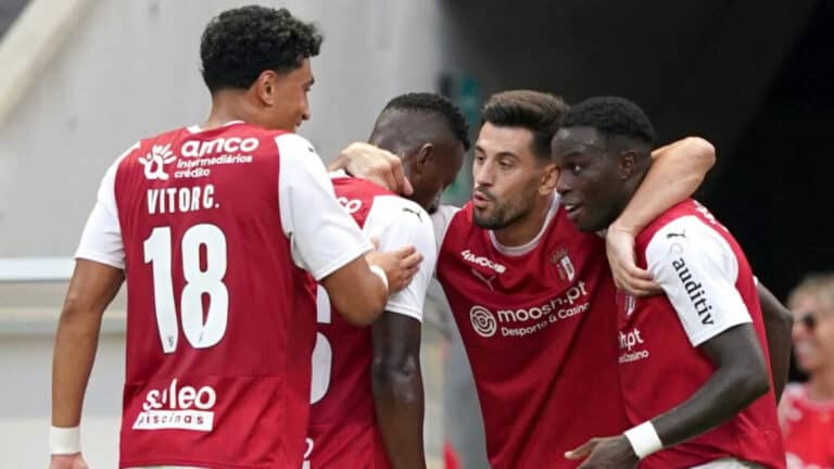 SC Braga inicia e fecha fase de grupos contra Nápoles