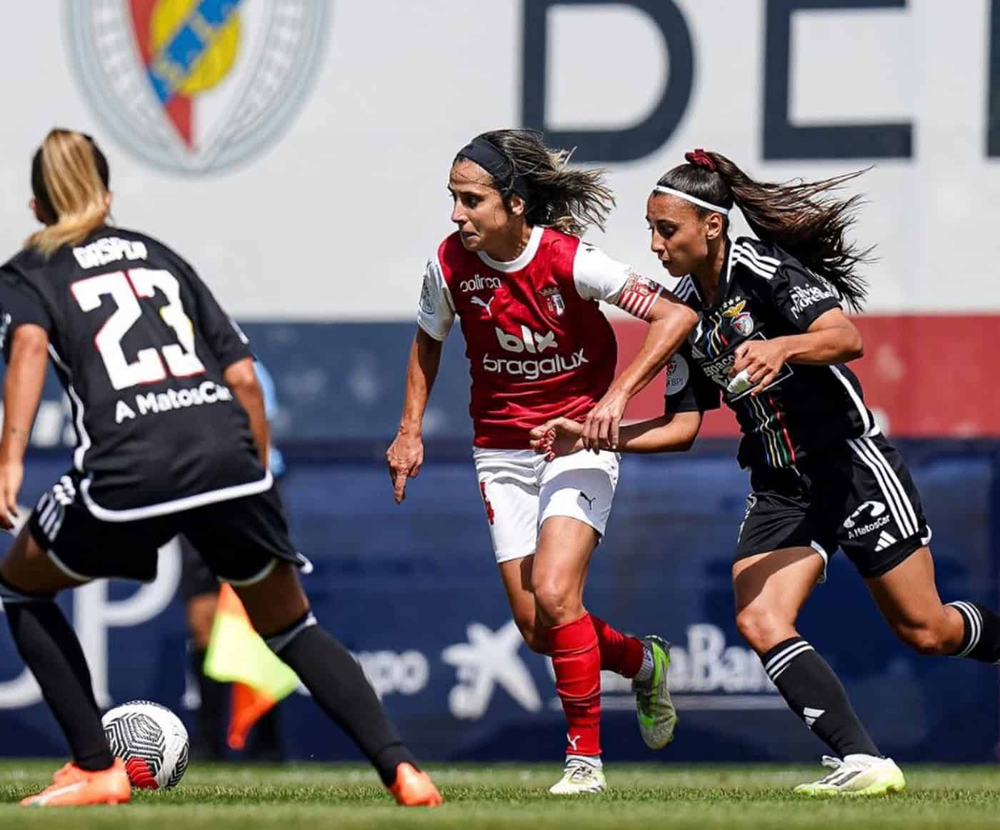 SC Braga deixa fugir vantagem de dois golos e falha final da Supertaça