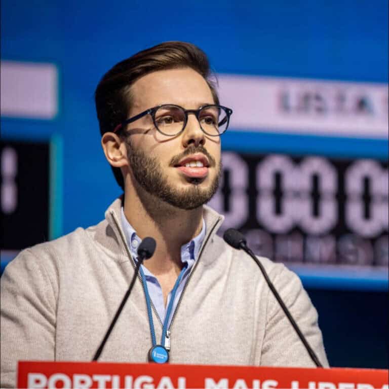 Pedro Teixeira Santos candidata-se à liderança da Iniciativa Liberal de Guimarães