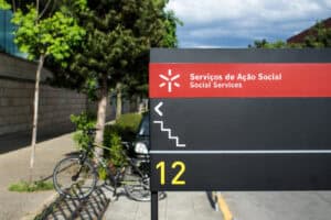 UMinho. 322 alunos do 1º ano com bolsa de estudo atribuída automaticamente 