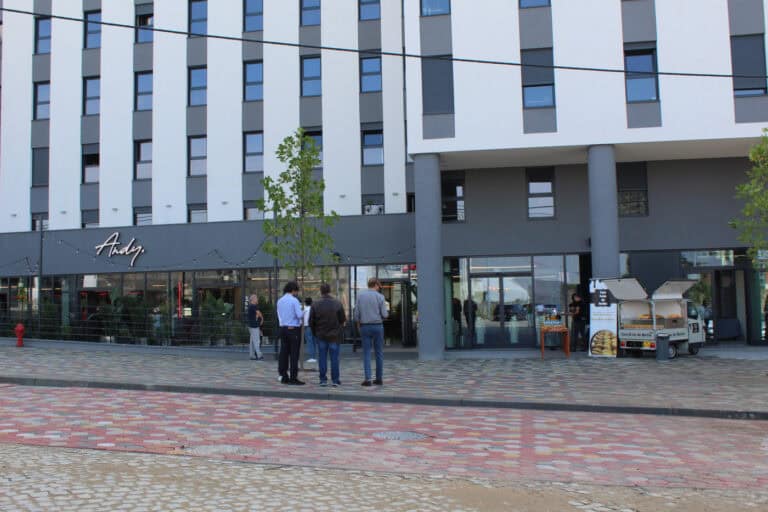 Residência universitária privada inaugura com mais de cem quartos reservados