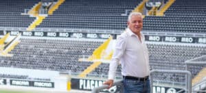 Vitória SC chama João Costeado para ajudar Paulo Turra