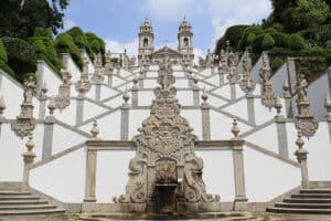 Mais de 1000 bombeiros vão subir os escadórios do Bom Jesus