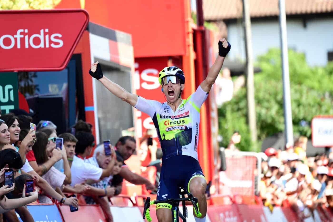 Rui Costa vence 15.ª etapa da Volta a Espanha a partir da fuga