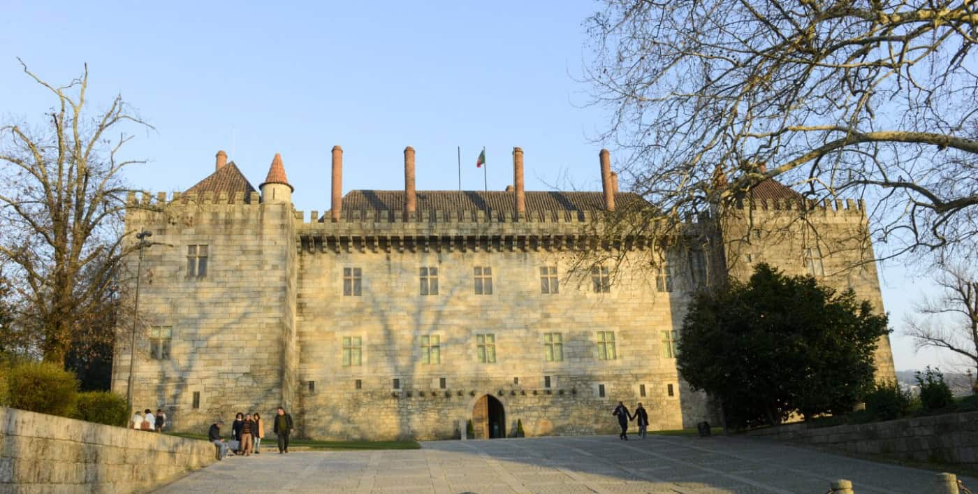 Paço dos Duques organiza visitas temáticas no âmbito das Jornadas do Património