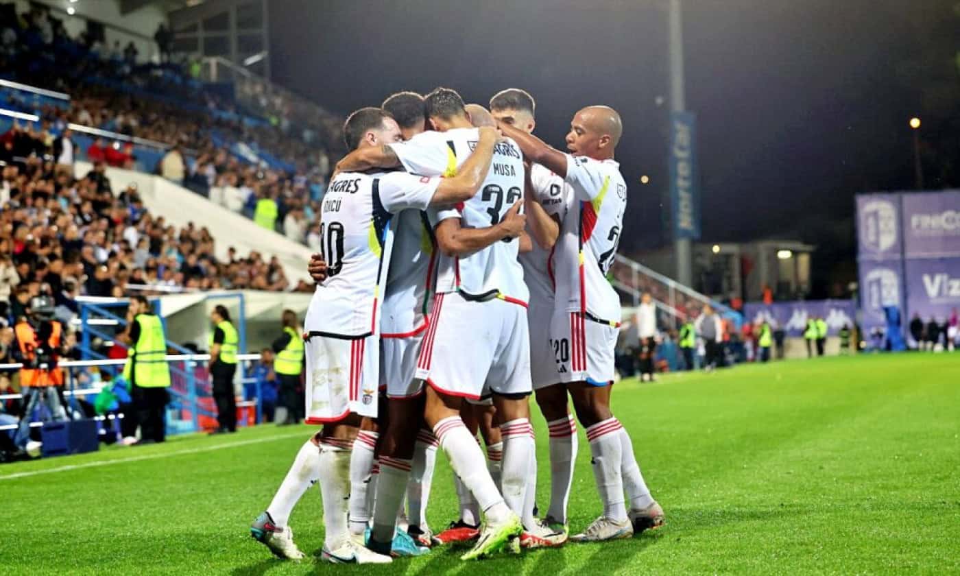 Benfica vence em Vizela e sobe ao segundo lugar provisoriamente