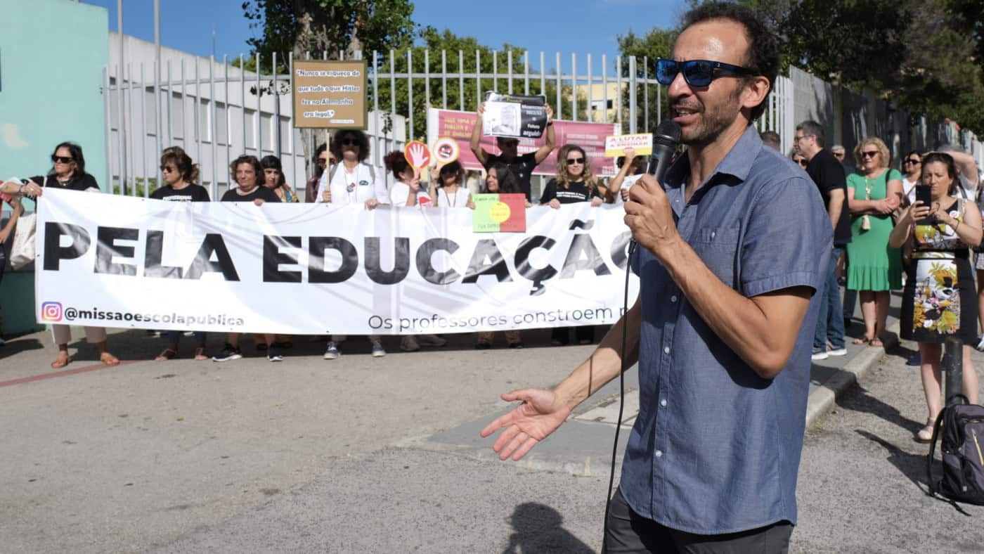 Professores e trabalhadores das escolas iniciam hoje uma semana de greve