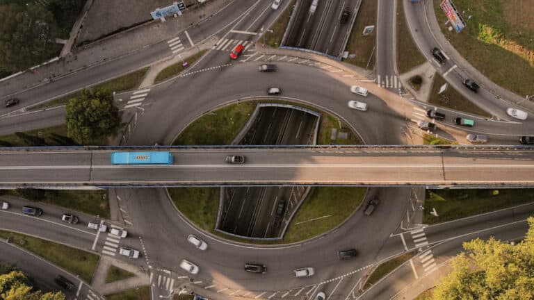 CMB encerra trânsito automóvel em várias ruas esta sexta-feira