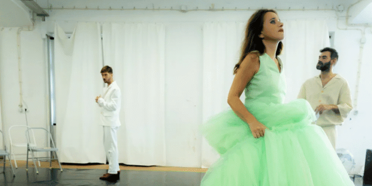 SillySeason apresenta 'Palco Principal', espetáculo "eclético" baseado em peça de Tchekov