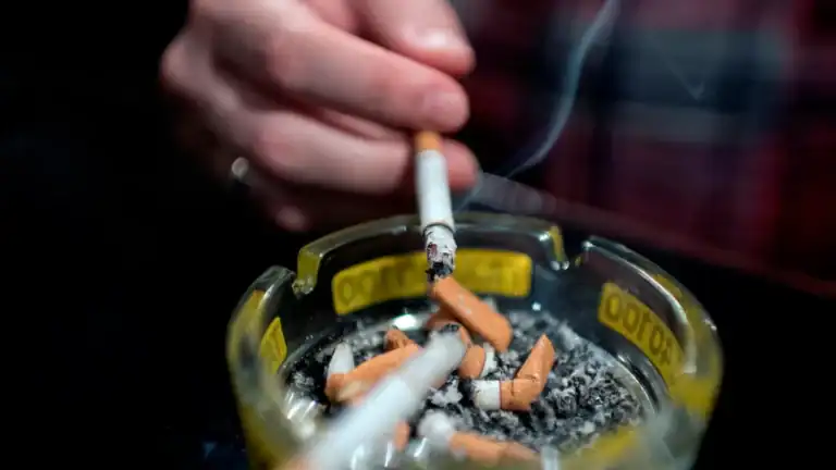 Parlamento discute hoje lei do tabaco com regras mais apertadas