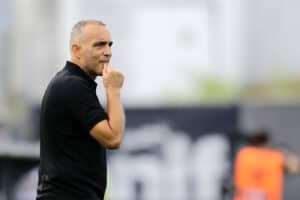 João Pedro Sousa admite que "menos que o quinto lugar é insucesso"