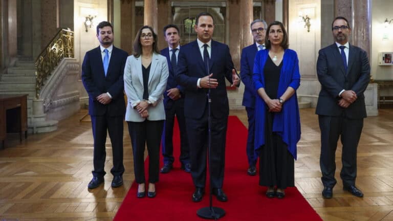 Taxas de IRS descem até ao 5.º escalão