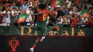 Portugal goleia Arménia e aproxima-se do Mundial2024 de futsal