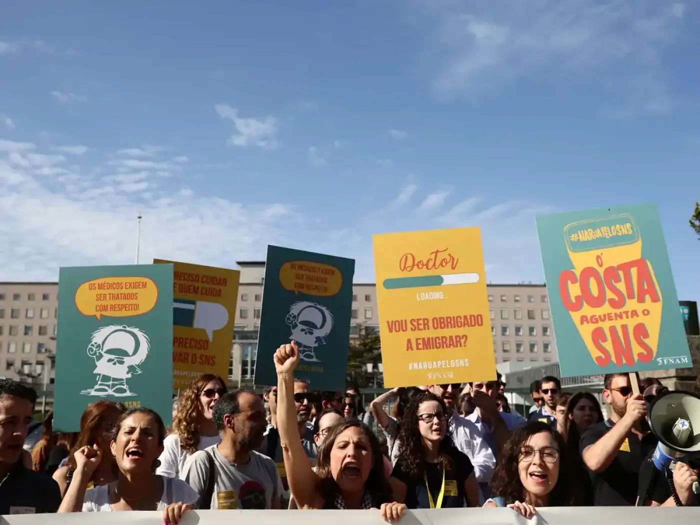Médicos voltam hoje à greve e manifestam-se em frente ao Ministério da Saúde