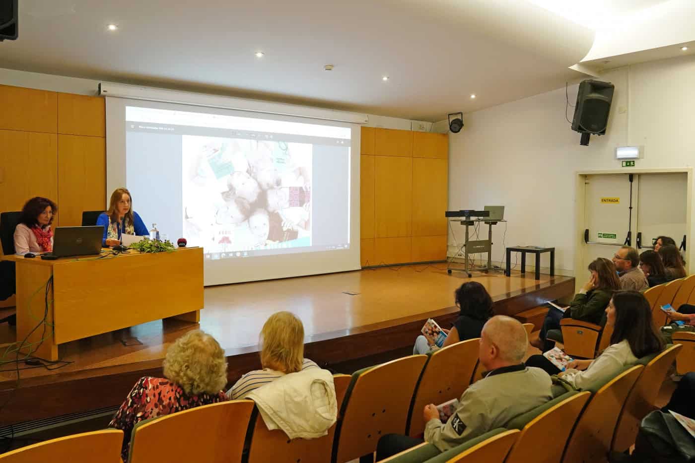 José Manuel Mendes vai ser homenageado nas escolas de Braga