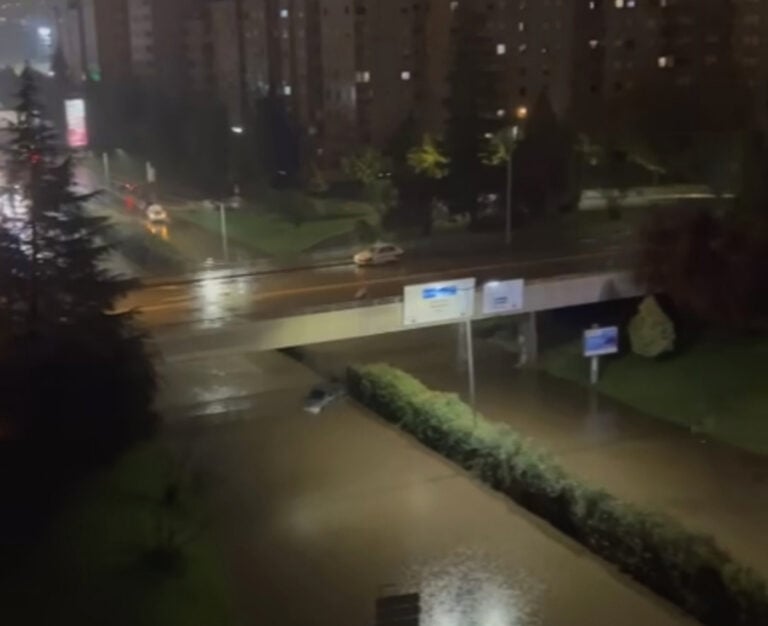 Ruas inundadas em Braga e Guimarães depois de chuva intensa ao início da noite
