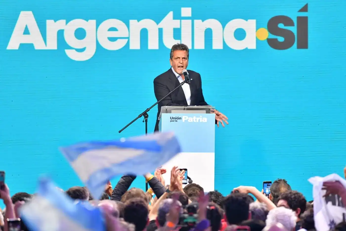 Sergio Massa promete formar governo de unidade nacional na Argentina