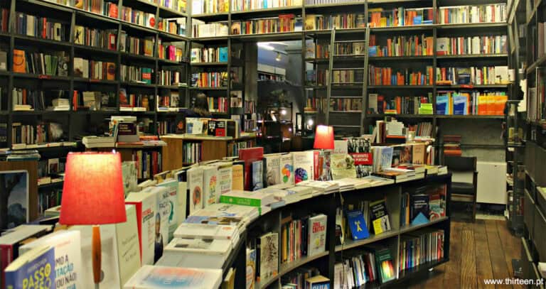 DST lança projeto pioneiro que leva&nbsp;autores às livrarias para ler contos
