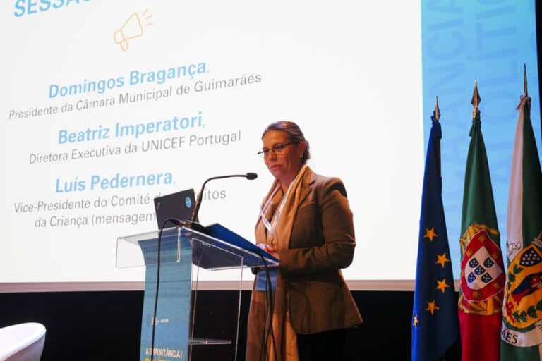 Diretora da UNICEF Portugal defende "modelos de governação eficazes e centrados na criança"