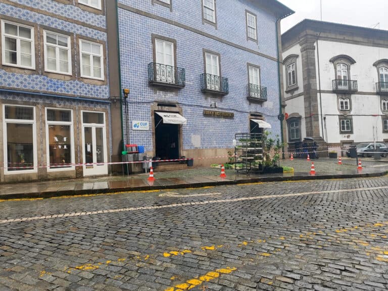 Moradores de edifício em risco realojados pela Proteção Civil de Braga