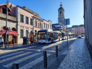 Adesão à greve nos TUB ronda os 40%, segundo dados do STAL