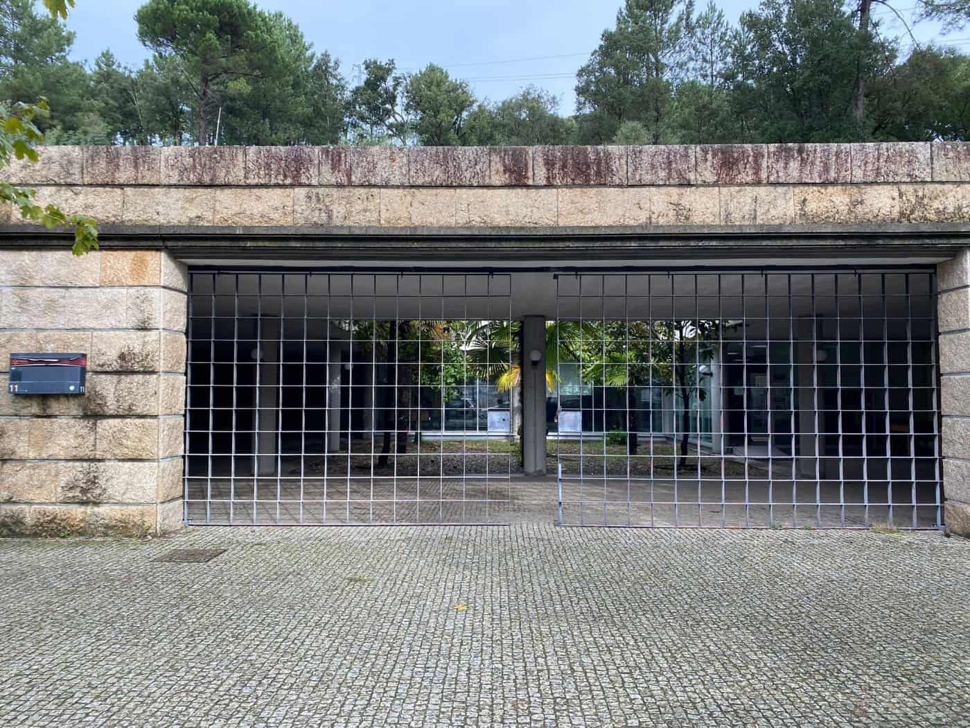 Cantinas e quase todos bares da UMinho fechados esta sexta-feira