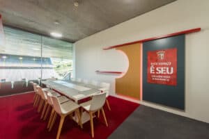 Agere paga 49 mil euros anuais para camarote no estádio que disponibiliza a trabalhadores  