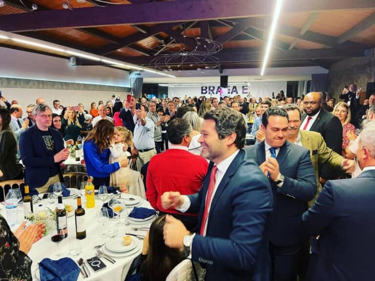 Ventura defende legalidade de jantar-comício em Braga em tempo de pandemia&nbsp;