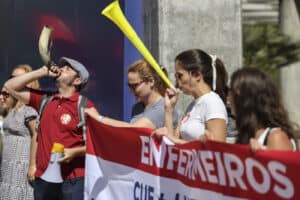 Enfermeiros mantêm greves por considerarem que problemas se mantêm