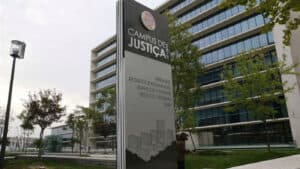 Todos os arguidos detidos na operação 'influencer' ficam em liberdade 