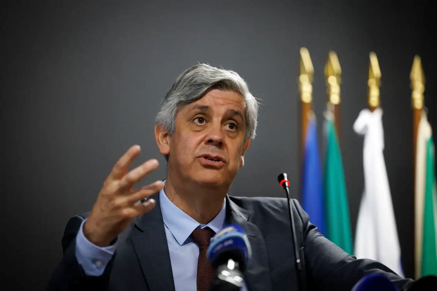 Comissão de Ética do BdP diz que Centeno "cumpriu deveres gerais de conduta"